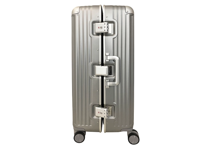 キャリーケース27インチ（ブラック）