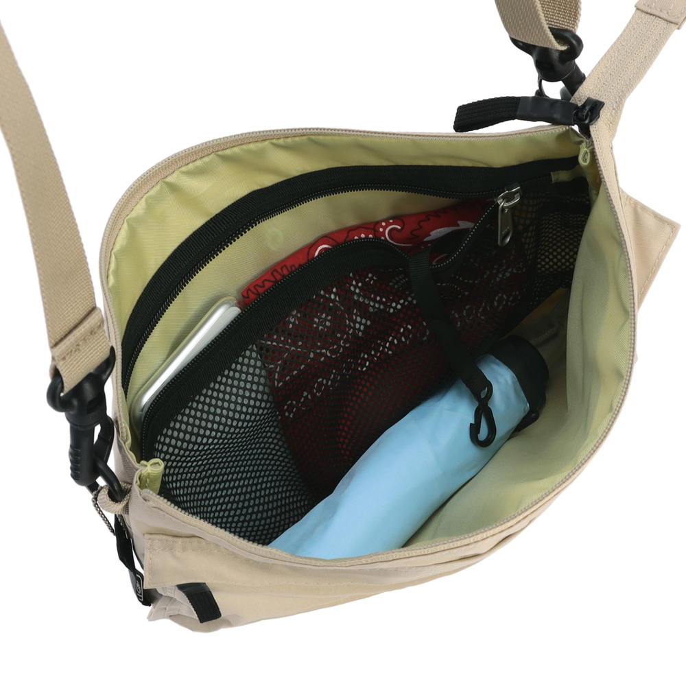 ユニウォーカーサコッシュ（サファリ）