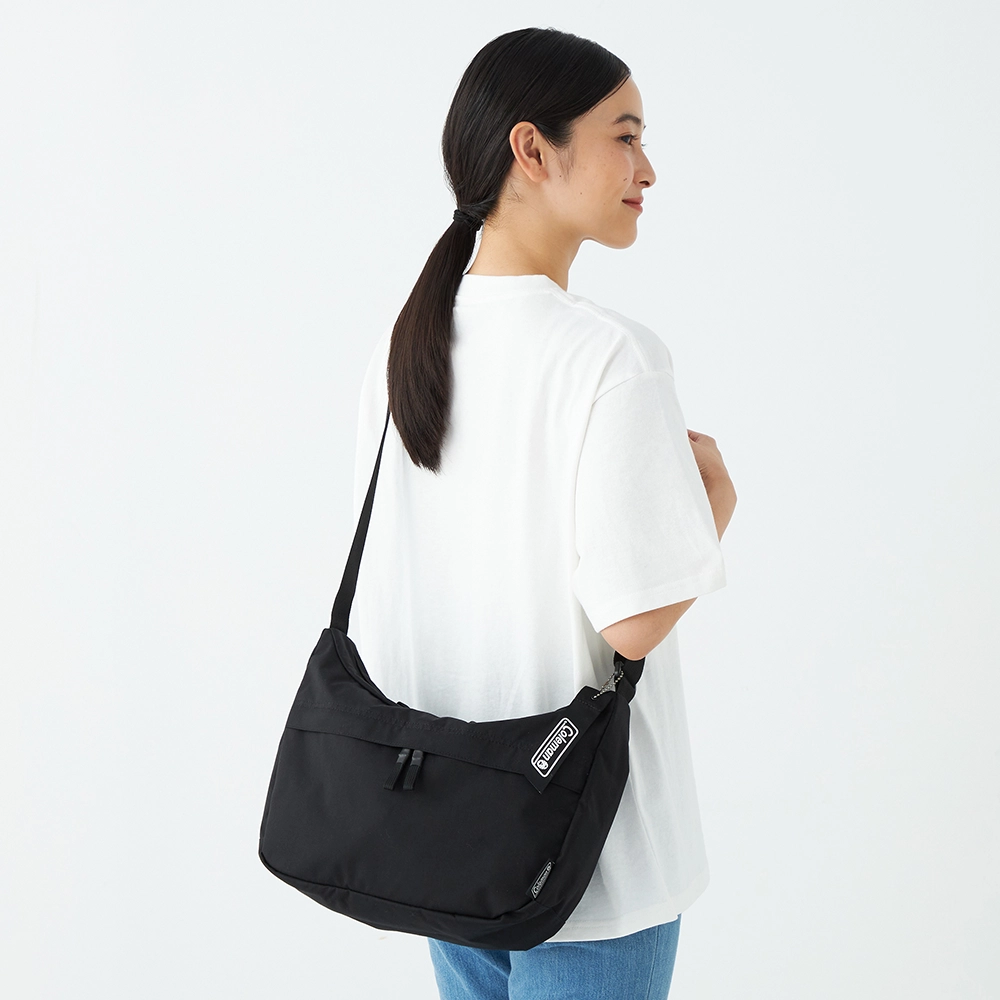 ユニウォーカーバナナショルダー（ブラック）