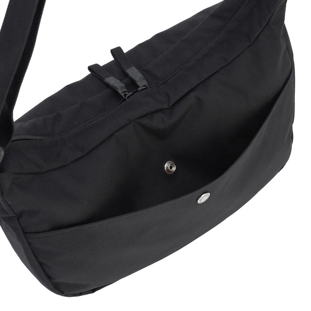 ユニウォーカーバナナショルダー（ブラック）