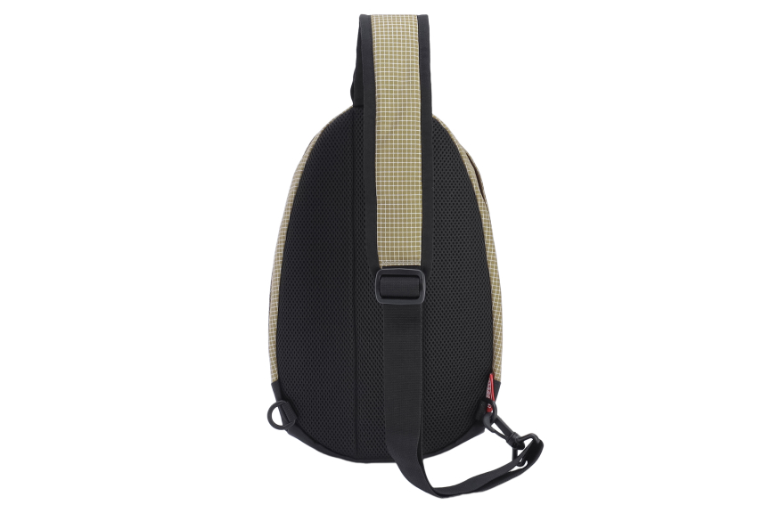 ウォーカースリングバッグ（コヨーテリップ）