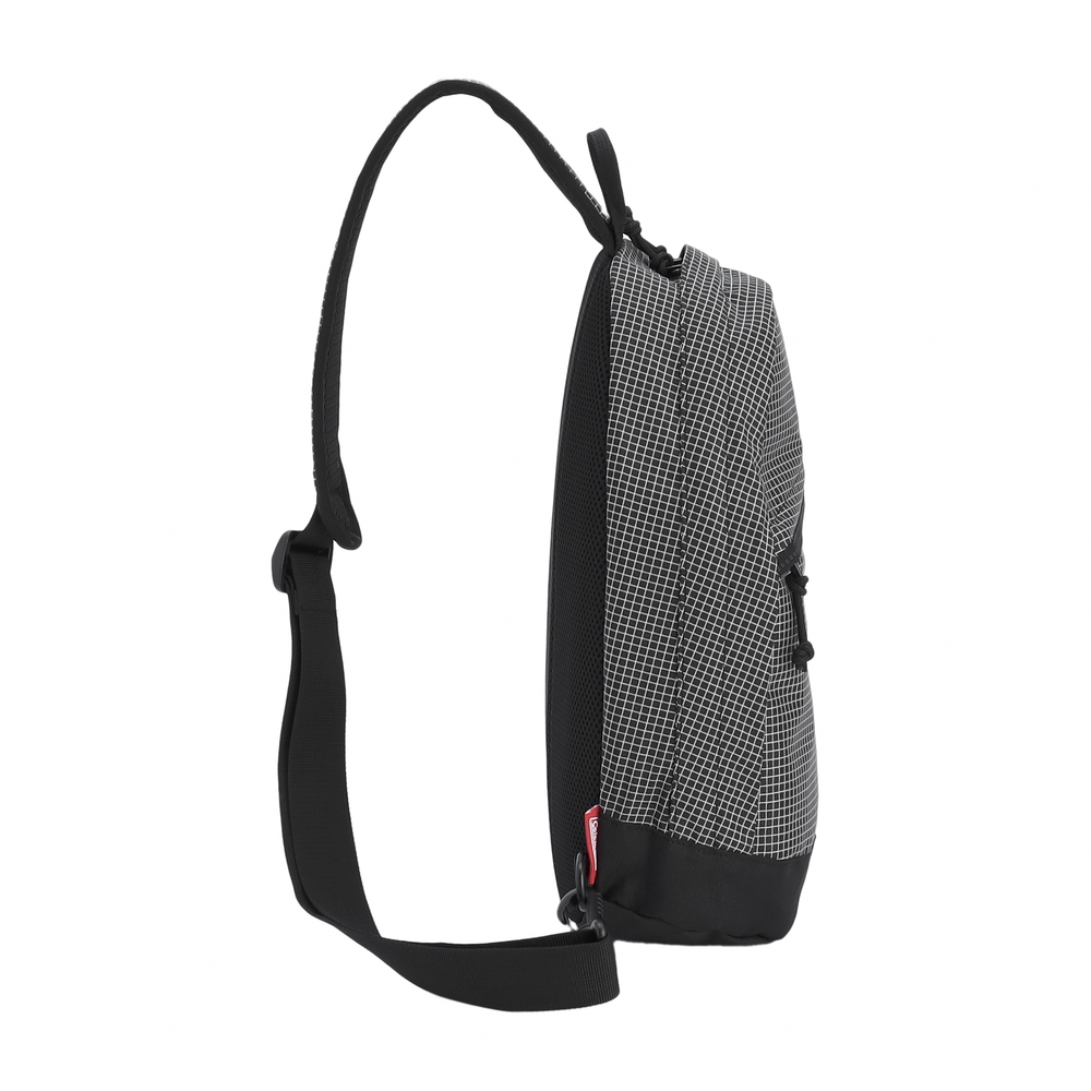 ウォーカースリングバッグ（ブラックリップ）