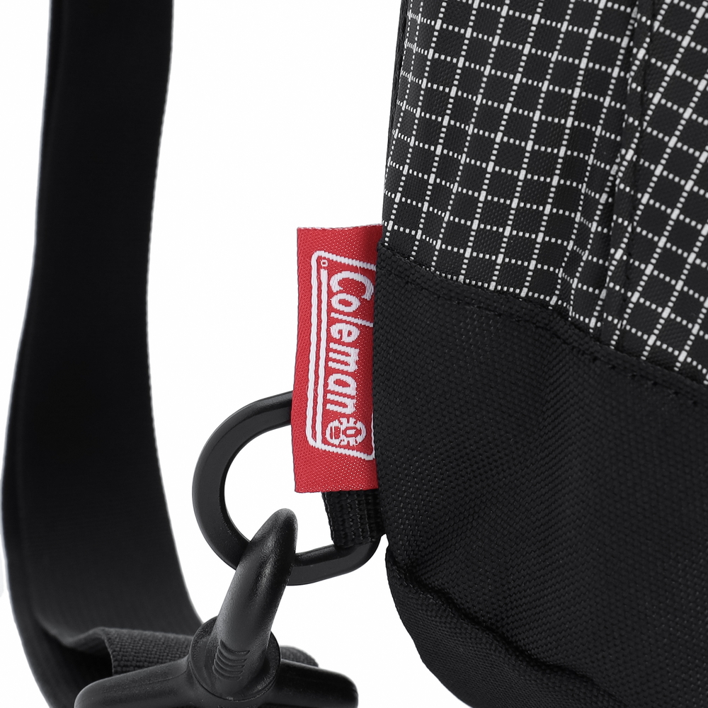 ウォーカースリングバッグ（ブラックリップ）