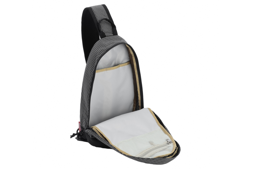 ウォーカースリングバッグ（ブラックリップ）