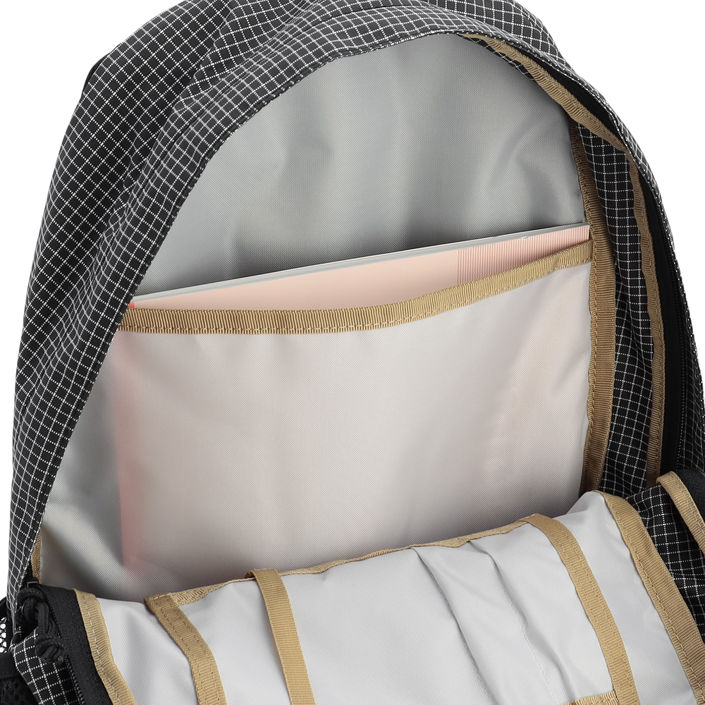 ウォーカー15(ブラックリップ)