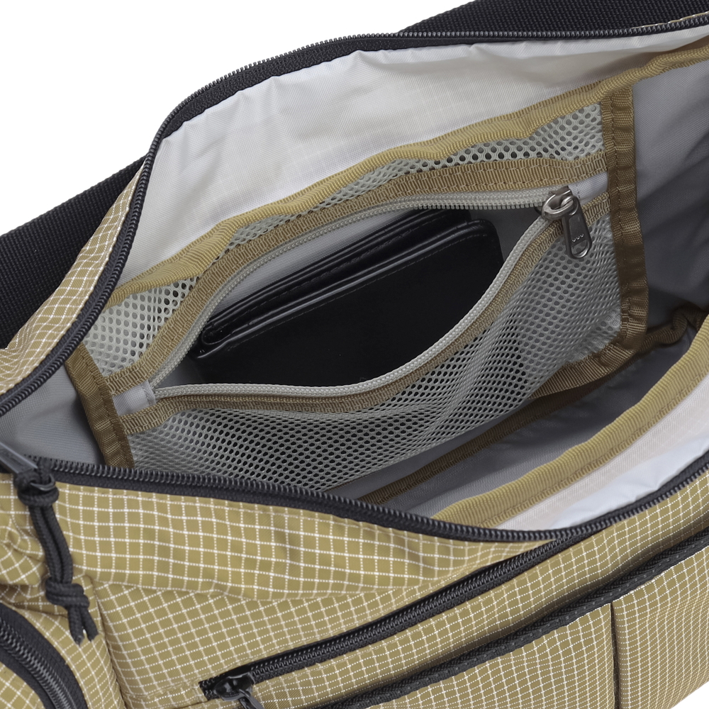 クールショルダーMD（コヨーテリップ）