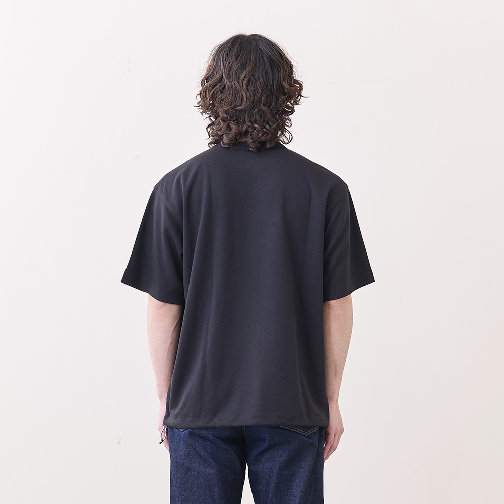 Tシャツ リラックスフィット（ブラック）