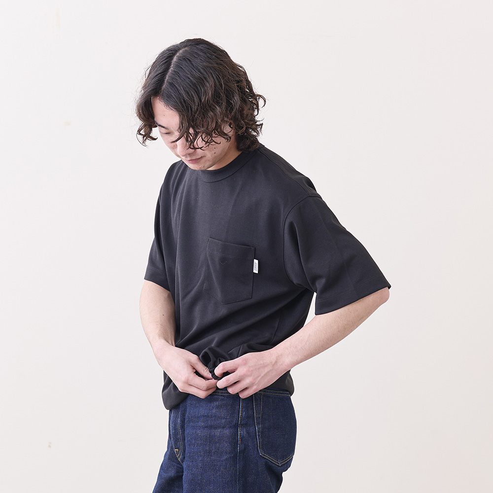 Tシャツ リラックスフィット（ブラック）