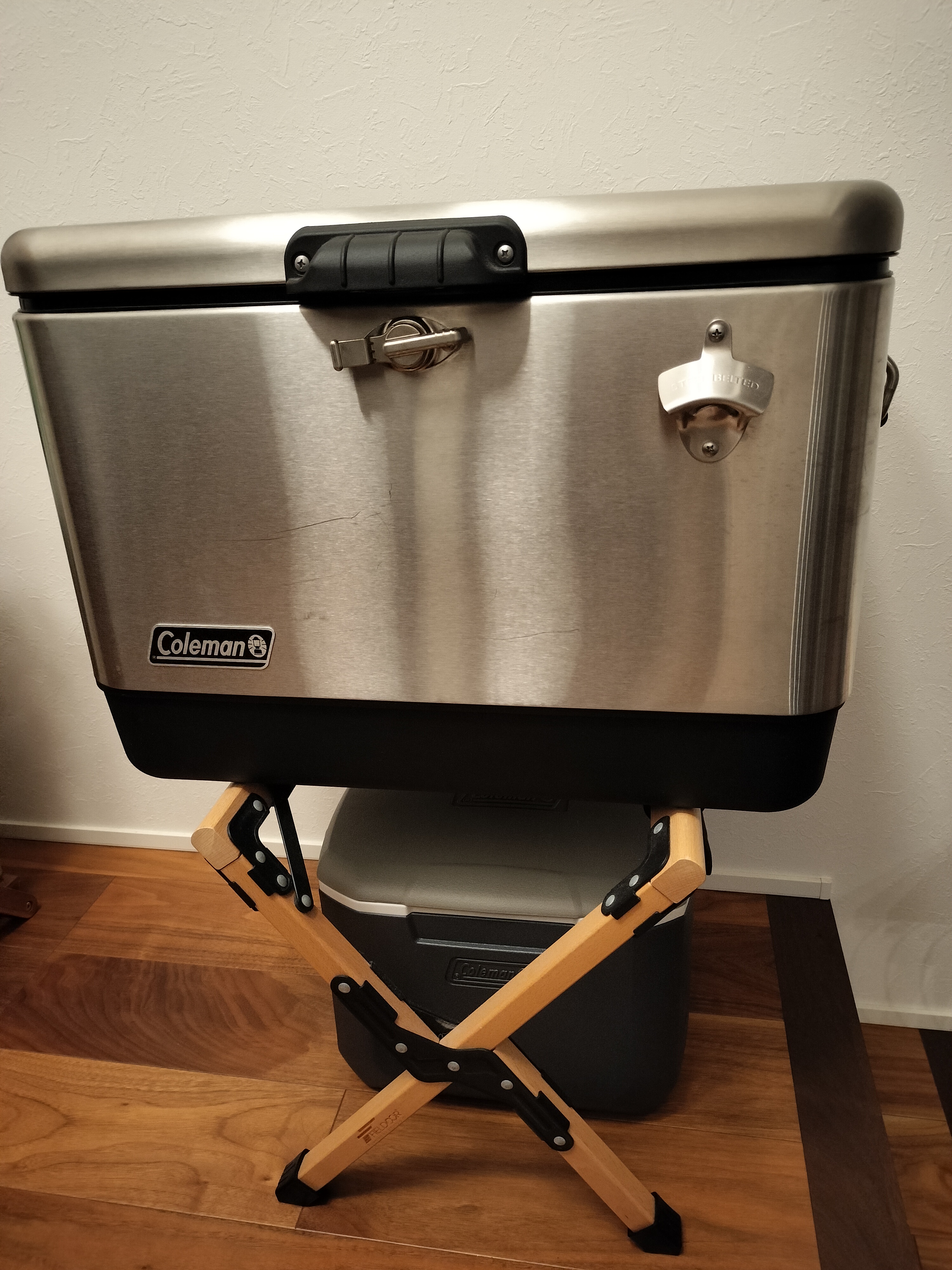 Coleman - Coleman コールマン 54QT スチールベルト　シルバー 54QTステンレススチールベルトクーラー(シルバー)の通販